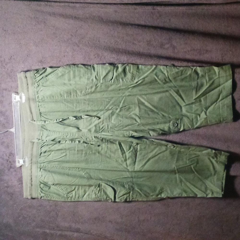 WomanWithin, 3X, Green Casual Capris with Many a Pocket